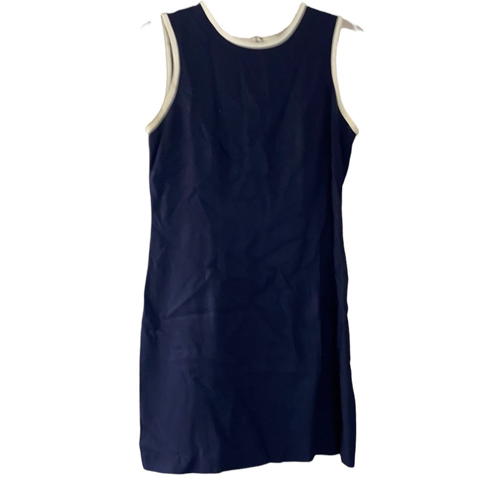 CDC PETITE dress. Size 8. Very nice great for family gatherings or formal.